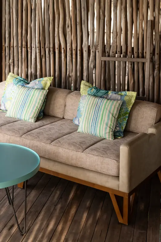 Constance Moofushi Resort — villa interior (photo 5 of 8)