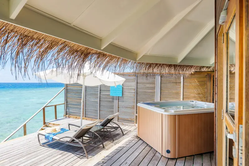 Niva Kuramathi Maldives — overwater villas (photo 3 of 8)