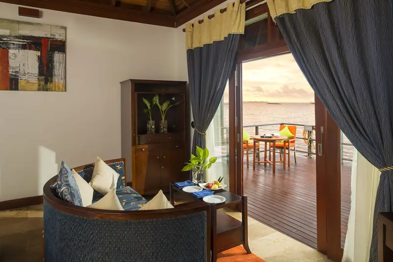 Sun Siyam Olhuveli Maldives — villa interior (photo 3 of 8)