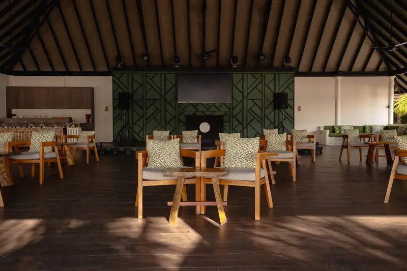 Sun Siyam Olhuveli Maldives — dining (photo 5 of 8)