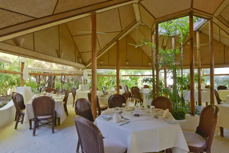 Thulhagiri Island Resort & Spa — dining (photo 4 of 8)