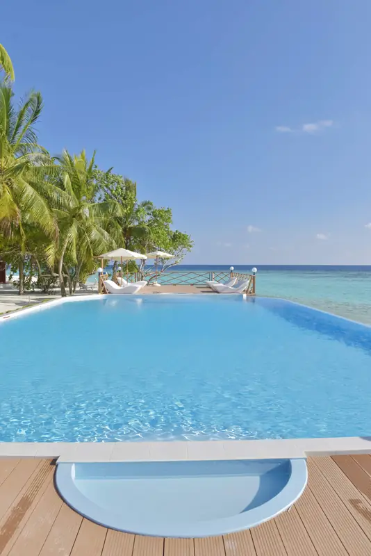 Thulhagiri Island Resort & Spa — pool (photo 5 of 8)