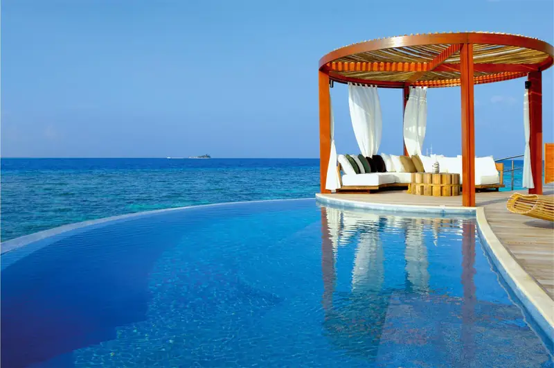 W Maldives — beach (photo 7 of 8)
