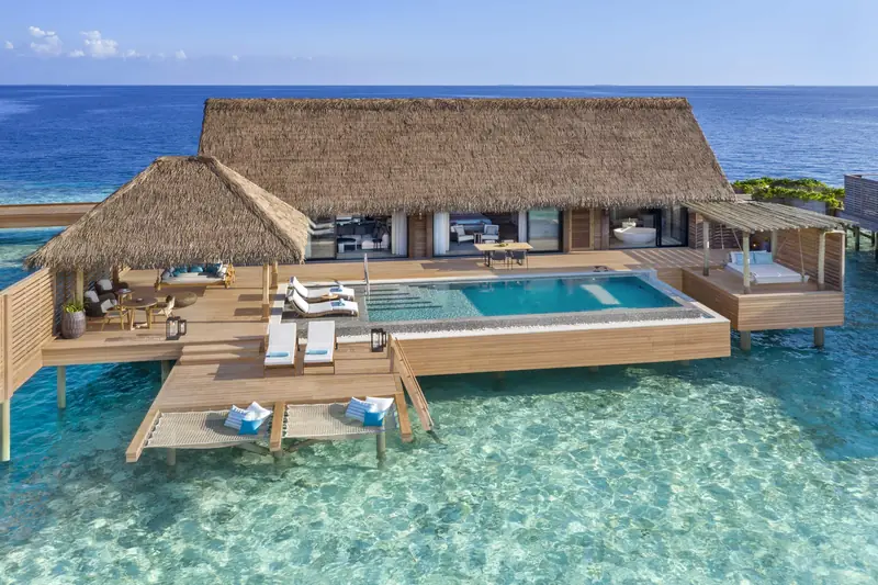 Waldorf Astoria Maldives Ithaafushi — overwater villas (photo 2 of 8)