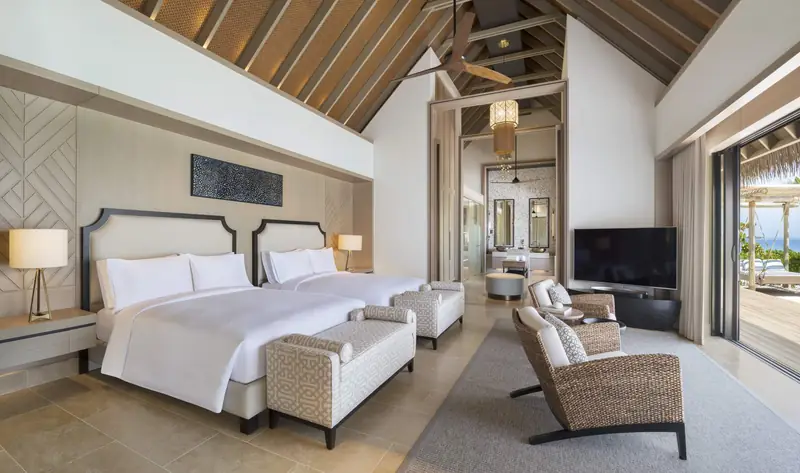 Waldorf Astoria Maldives Ithaafushi — villa interior (photo 3 of 8)